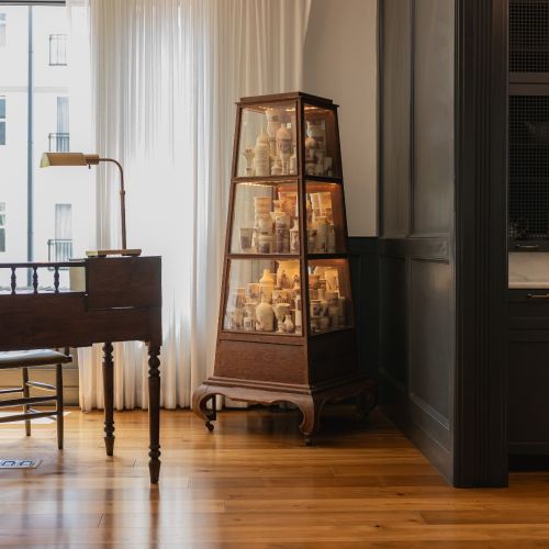 Drawing Room Features