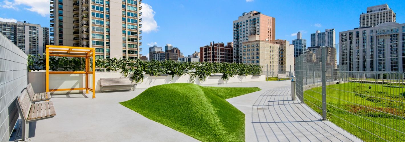 The Sinclair : Rooftop Dogrun