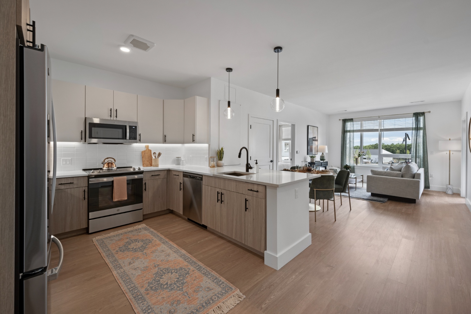 Atwood : The perfect blend of modern design and cozy comfort