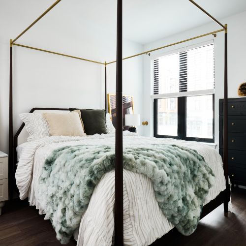 Reynard-Luxury-Apartment-Bedroom-in-Washington-D.C.-Metro