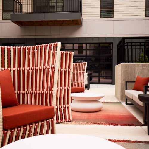 Reynard-Luxury-Community-Courtyard-in-Washington-D.C.-Metro