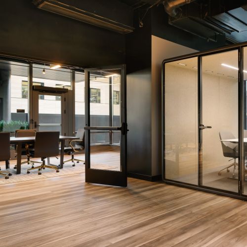 Coworking meeting rooms	