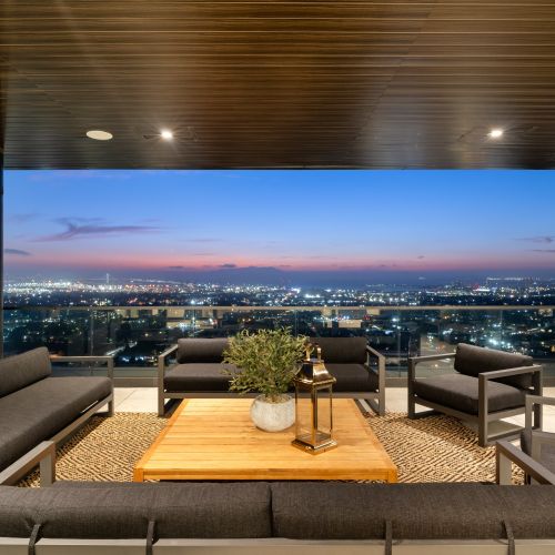 Penthouse lounge deck	