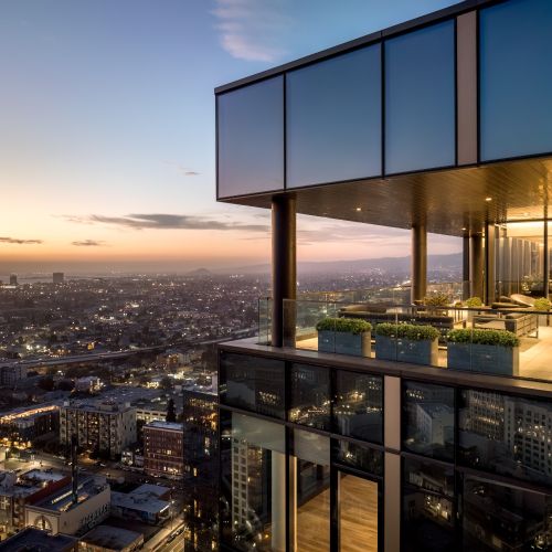 Penthouse lounge deck	