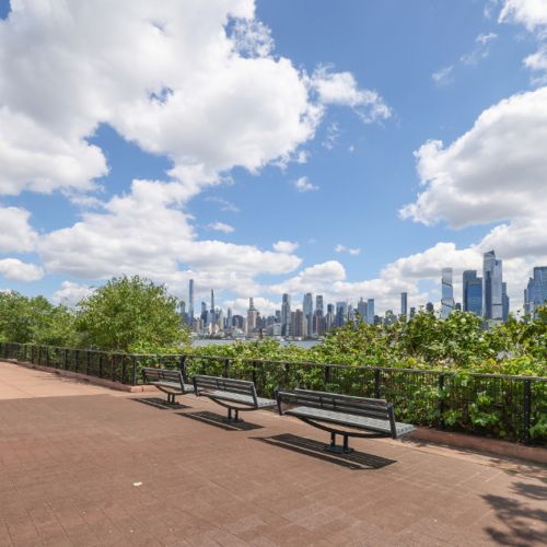 Experience the Vibrant Waterfront	