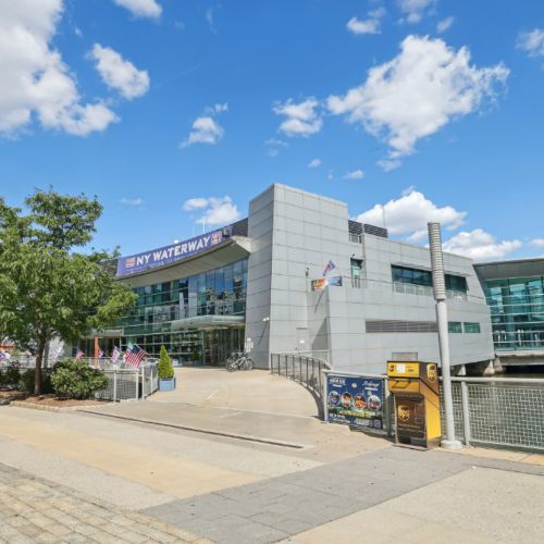 Effortless Transit to NYC's Iconic destinations	