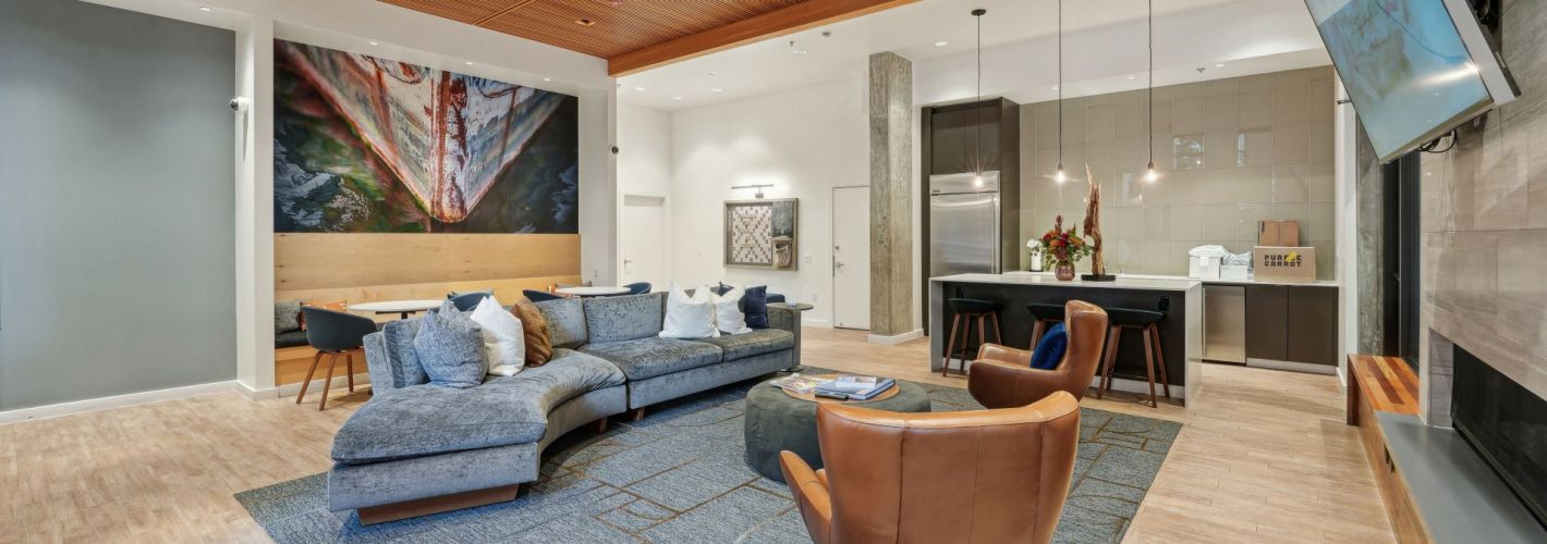 LEVA on Market : Clubroom