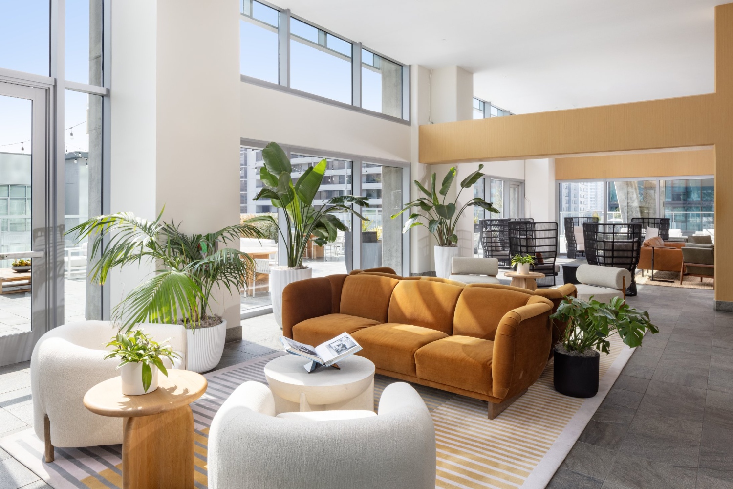 Verdosa : Unwind in Verdosa's Conservatory.