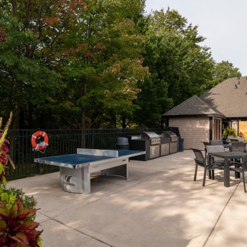 Poolside ping pong table 