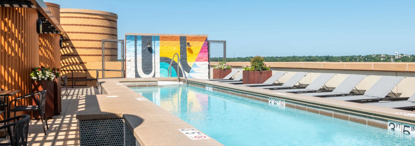 The Beacon Clarendon : A pool perfect for a hot summer day	