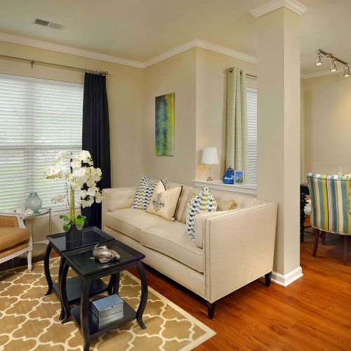 Enter into upscale interiors filled with colors and textures that create an atmosphere of comfort and style.	