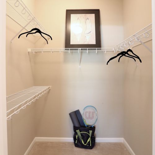 Walk-in Closet	