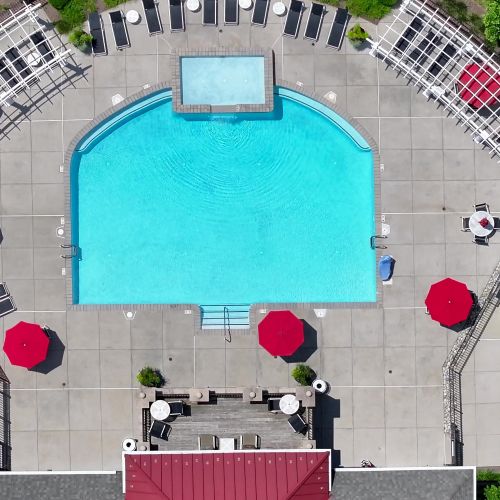 Large outdoor amenities available 	