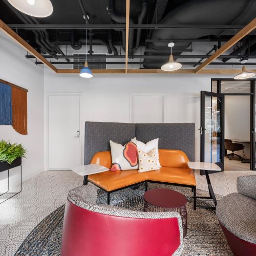 Cozy coworking spaces for focus and comfort.	