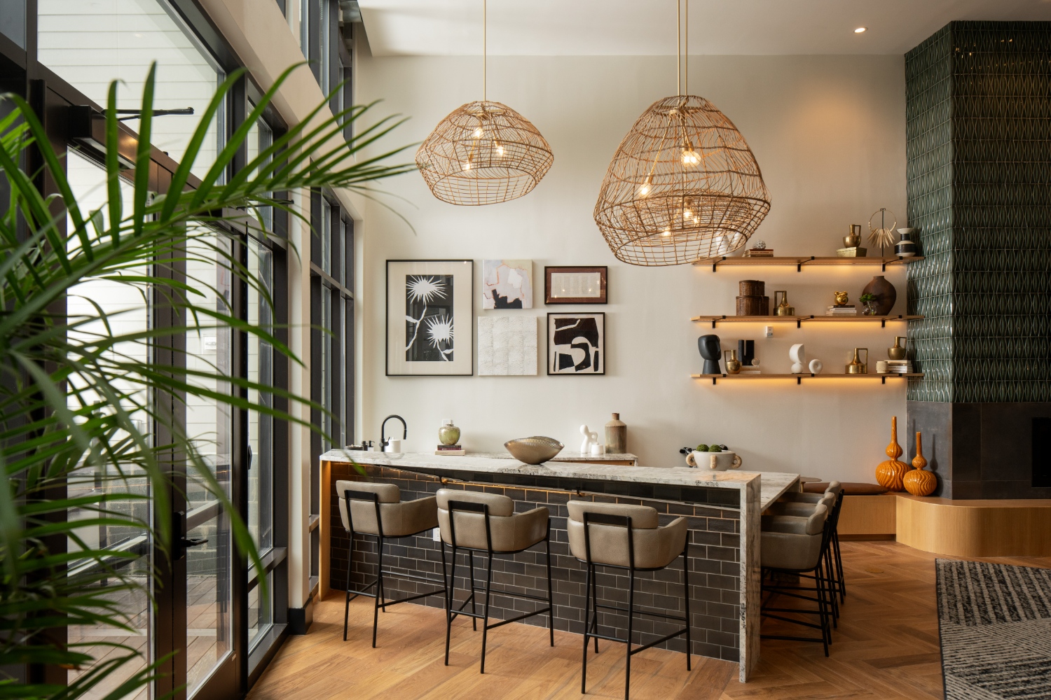 Atwell on Spring : Clubroom