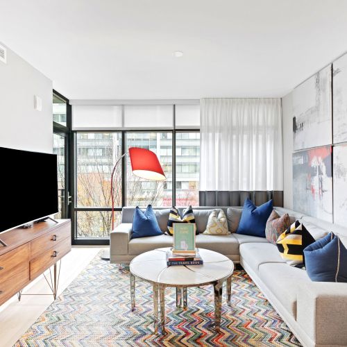 Room for large furniture and all of your décor	