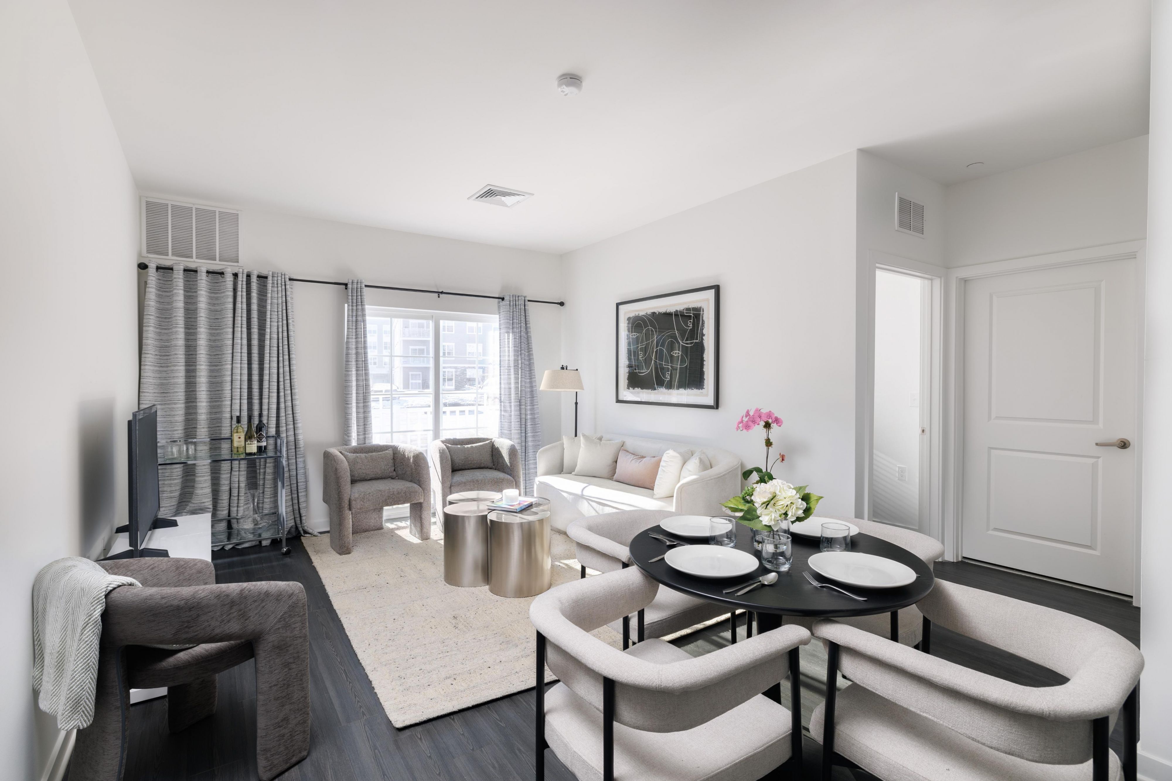 Living Room with dining table