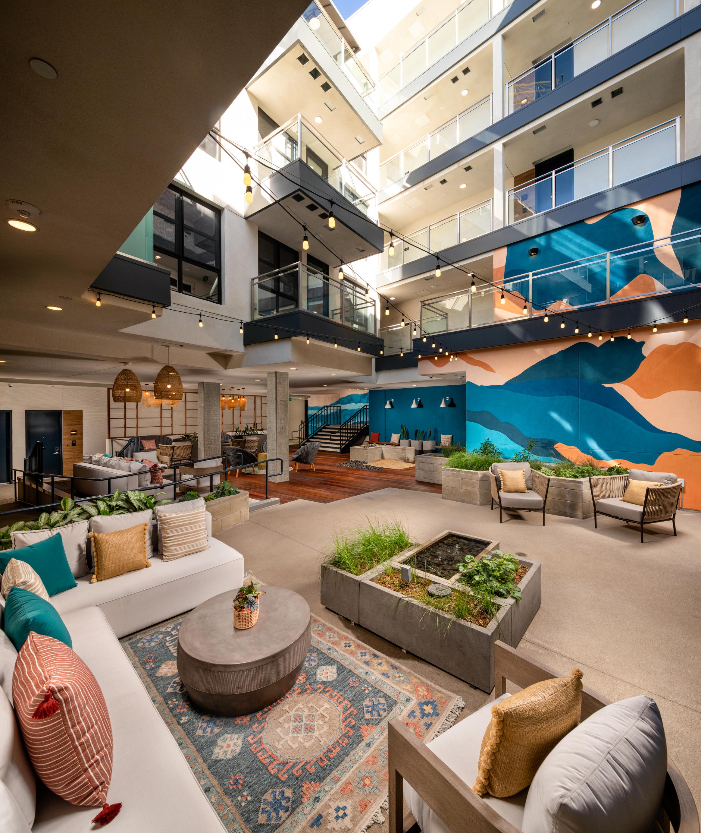 Junction Santa Monica