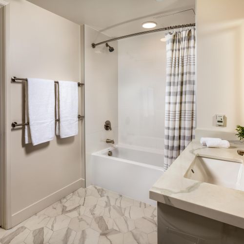 Junction Santa Monica