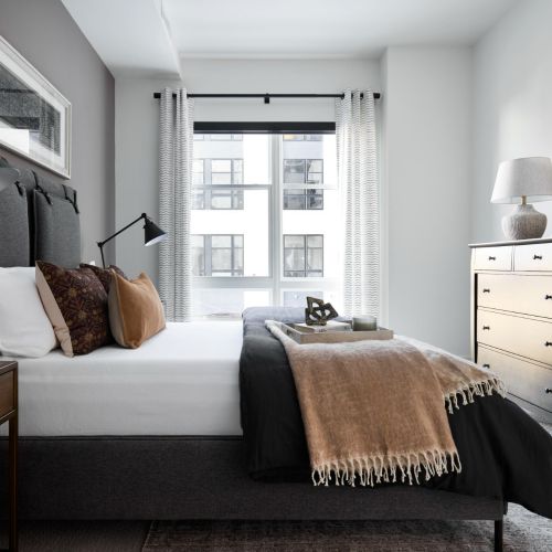 Cecil-Luxury-Bedroom-in-Bethesda-Maryland