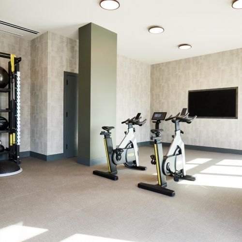 Cecil-Luxury-Fitness-Center-in-Bethesda-Maryland