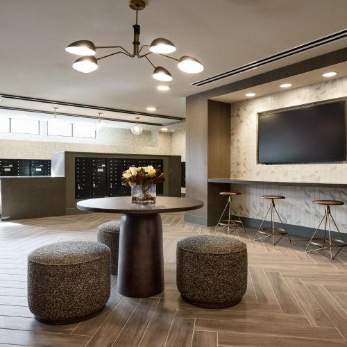 Cecil-Luxury-Lobby-in-Bethesda-Maryland