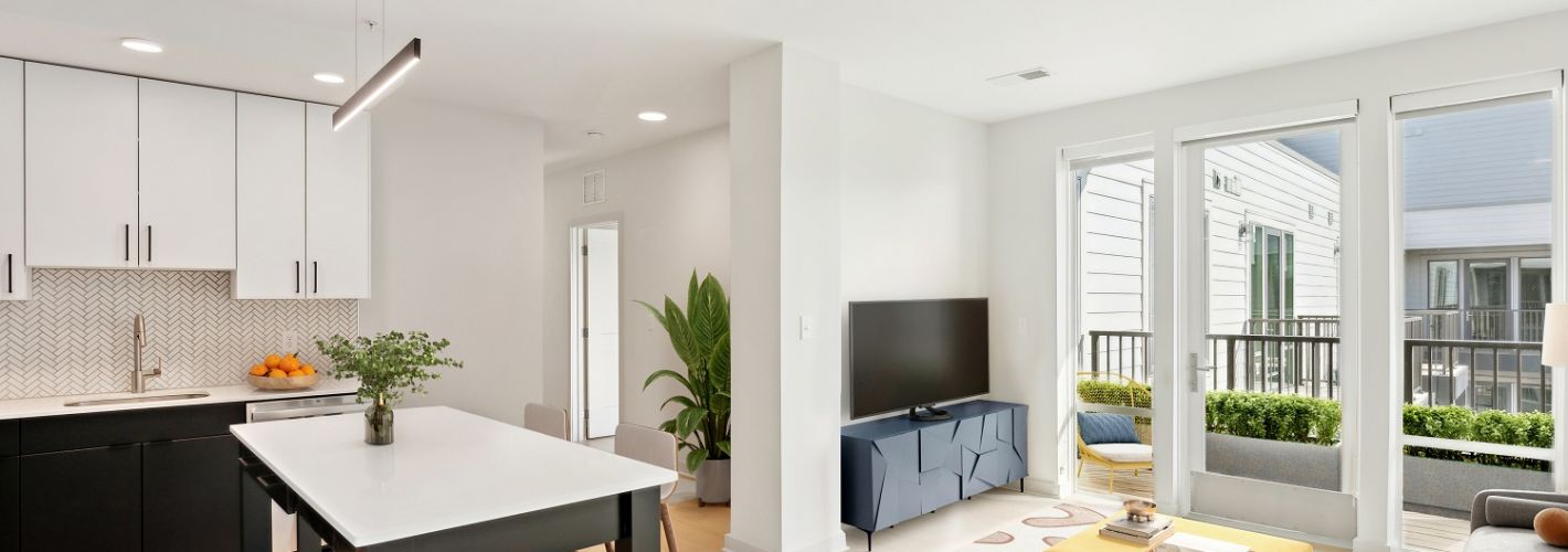 Kitchen and livingroom