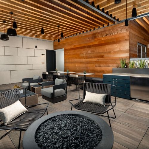 Outdoor lounge grills