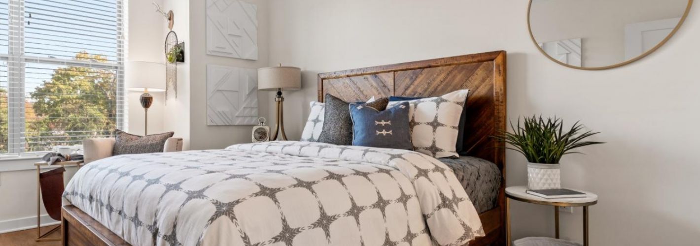 The Grant : Bedroom