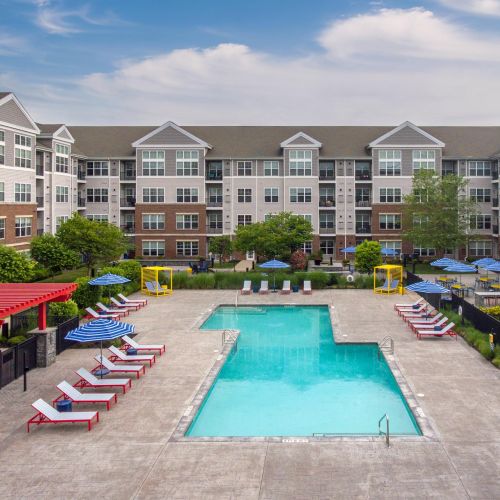 Halstead Norwalk : Pool Area