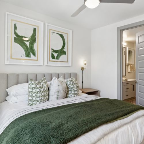 AuraFifty4-Luxury-Community-Bedroom-in-Chapel-Hill-North-Carolina