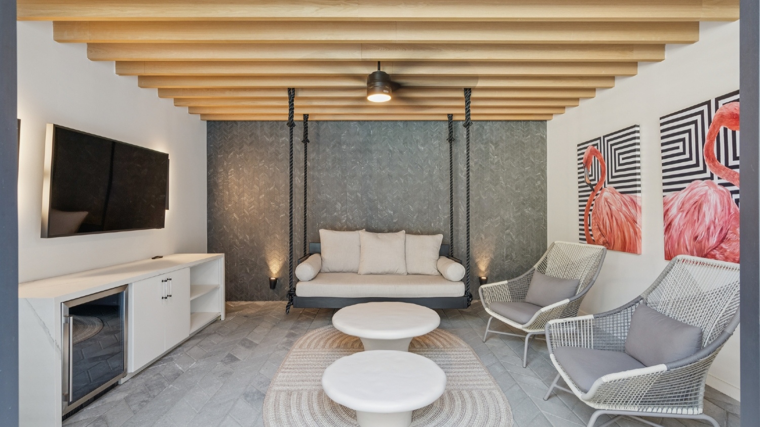 900 Willow : Pool Cabana