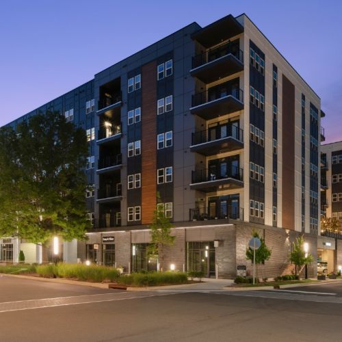 900 Willow at twilight