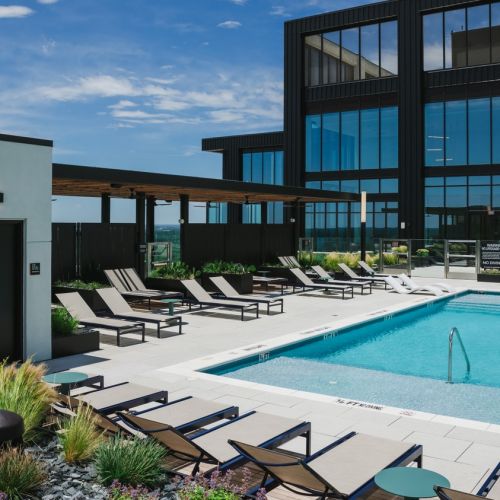 Linea-Luxury-Pool-Charlotte-North-Carolina