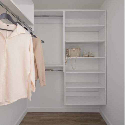 AmaraWynwood_LuxuryApartments_Closet_MiamiFlorida