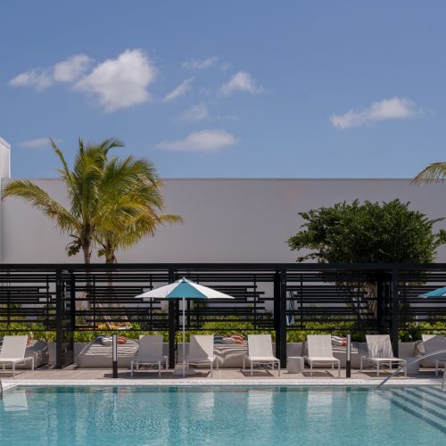 AmaraWynwood_LuxuryApartments_Pool_MiamiFlorida