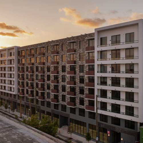 AmaraWynwood_LuxuryApartments_ExteriorSunset_MiamiFlorida