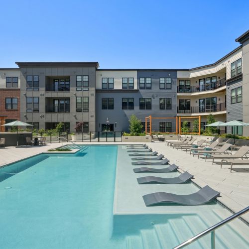 333 North Broad Pool