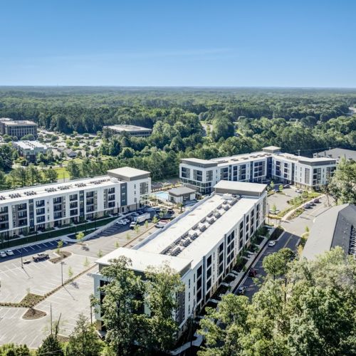 AuraFifty4-Luxury-Community-Exterior-in-Chapel-Hill-North-Carolina