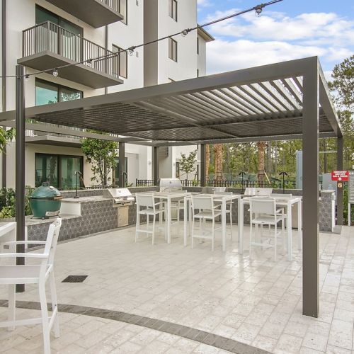 Affina_LuxuryApartments_PoolGrill_KendallFlorida