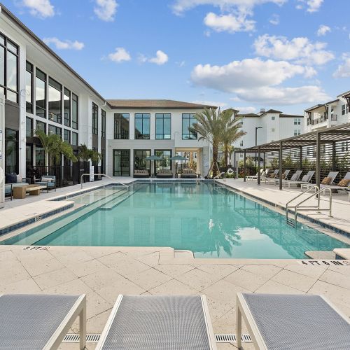 AltonOsprey_LuxuryApartments_Pool_OspreyFlorida