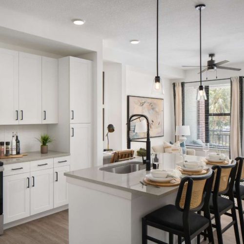 7th&Oak_LuxuryApartments_Kitchen_TampaFlorida