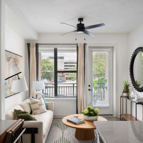 7th&Oak_LuxuryApartments_LivingRoom_TampaFlorida