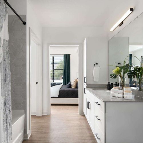 7th&Oak_LuxuryApartments_Bathroom_TampaFlorida