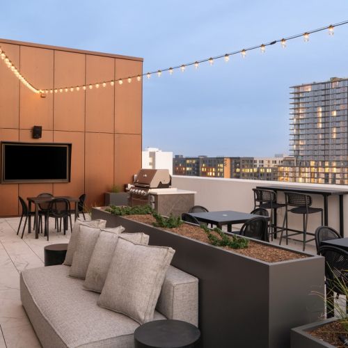 Roofdeck Lounge