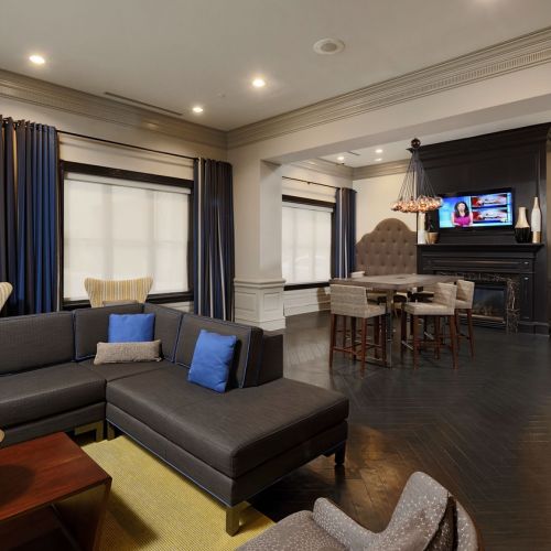 The Esquire on Fifth