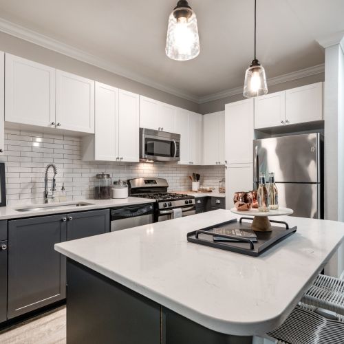 Ashton at Dulles Corner : Kitchen