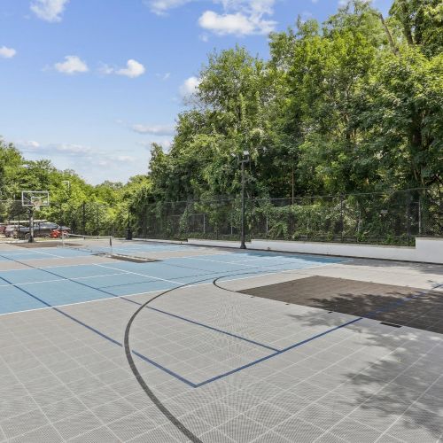 Basketball & Tennis Court 