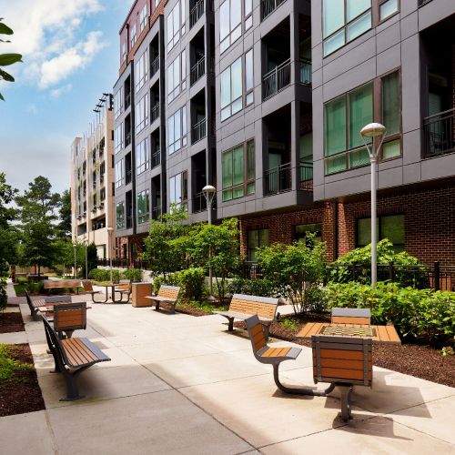 Faraday Market with Snacks