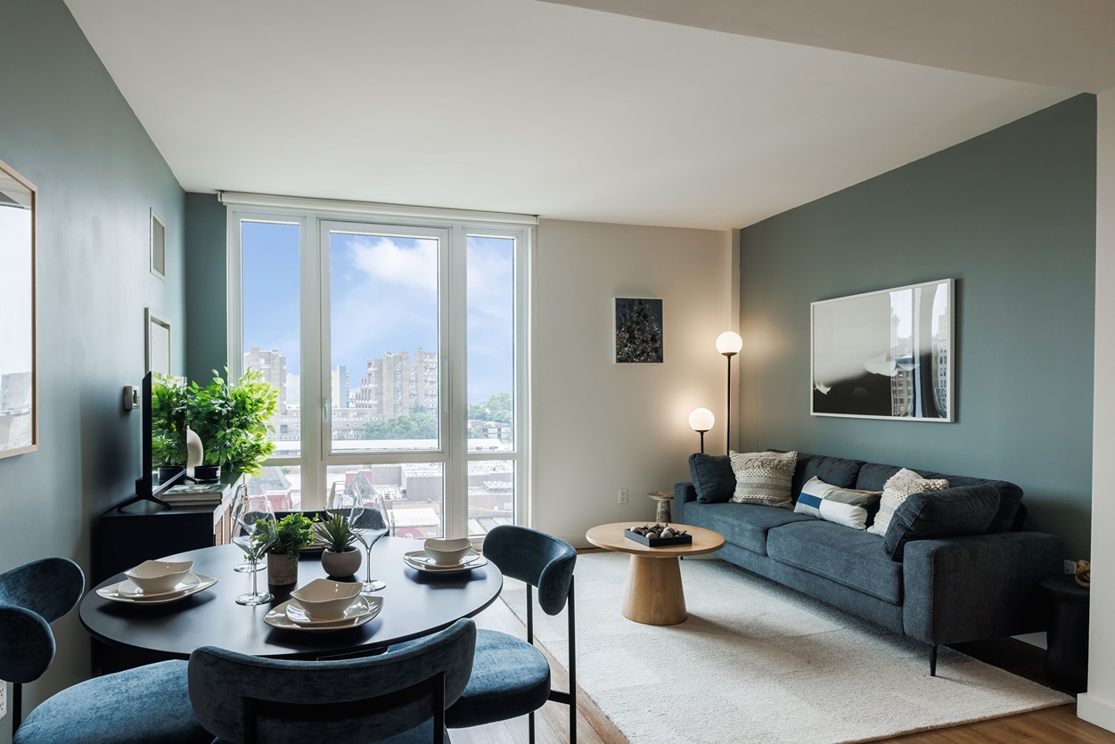 Sawyer Place : Living Room